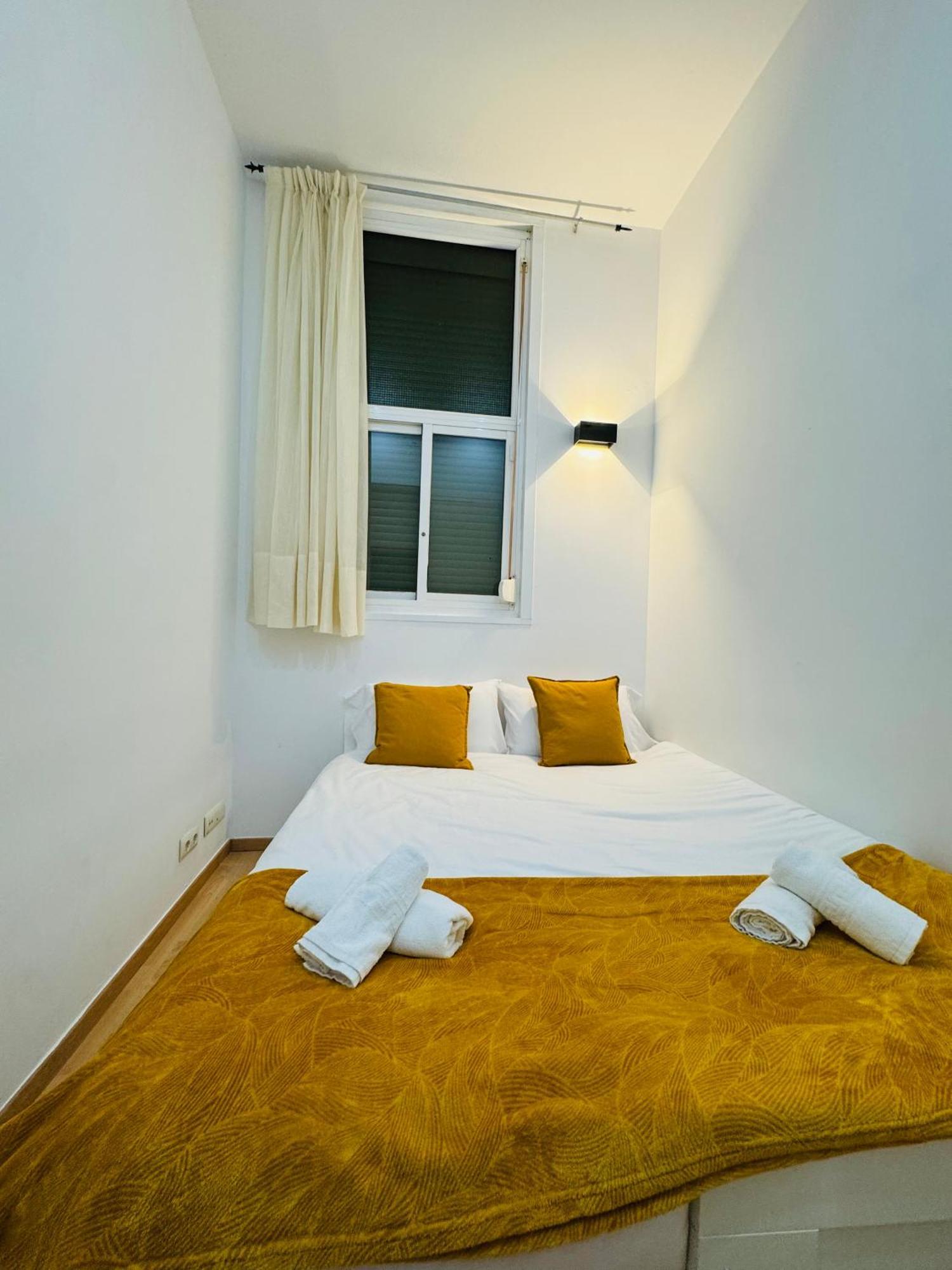 Pamis Apartament Sants, Barcelona Exterior foto